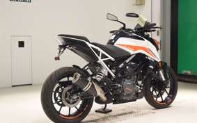 KTM 390 DUKE 2022