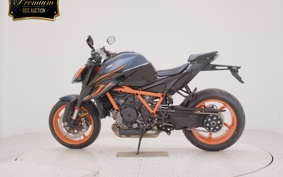KTM 1290 SUPER DUKE R