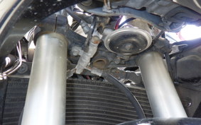 SUZUKI GSX-R400R 1992 GK76A