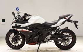 SUZUKI GSX250RA 2013