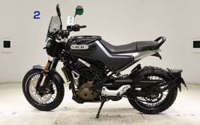 HUSQVARNA SVARTPILEN 401 2021