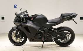 HONDA CBR600RR 2024 PC40