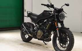 HUSQVARNA SVARTPILEN 125