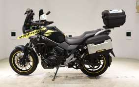 SUZUKI Vｽﾄﾛｰﾑ250