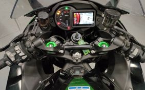 KAWASAKI  NINJA H2 SX SE 2018 ZXT02A
