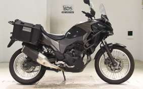 KAWASAKI VERSYS X250ﾂｱﾗｰ LE250D