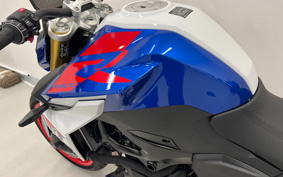 BMW F900R STANDARD 2025 0K81