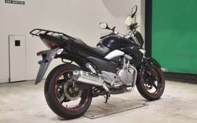 SUZUKI GSR250