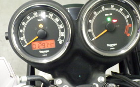 TRIUMPH SCRAMBLER 900 2014