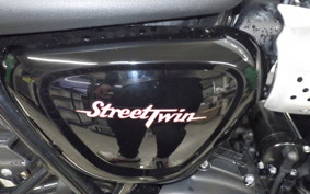 TRIUMPH STREET TWIN 2019