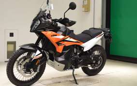 KTM 890 ADVENTURE	 2026