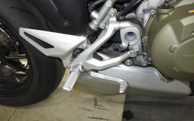 DUCATI STREETFIGHTER V4 S 2020