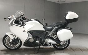HONDA VFR1200F 2016 SC63