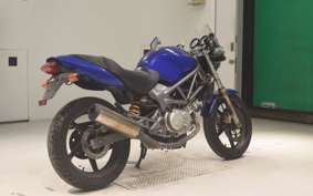 HONDA VTR 250 MC33