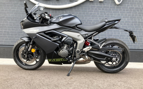 TRIUMPH DAYTONA 660 2024 LGL23U