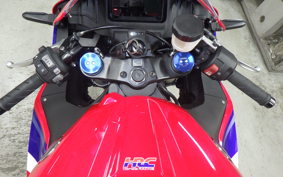 HONDA CBR600RR 2025 PC40