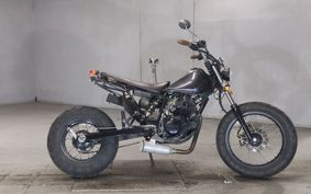YAMAHA TW225 DG09J