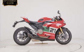 DUCATI PANIGALE V2 2025