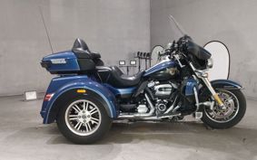 HARLEY FLHTCUTG1750 TRIKE MDD