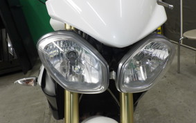 TRIUMPH STREET TRIPLE 85 2016