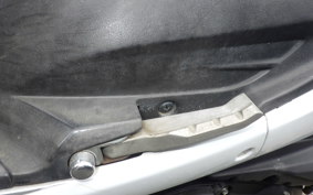 SUZUKI GSR125
