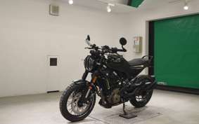 HUSQVARNA SVARTPILEN 401 2022