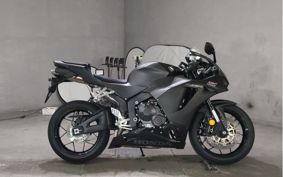 HONDA CBR600RR 2025 PC40
