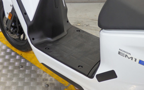 HONDA EM1 e: EF16