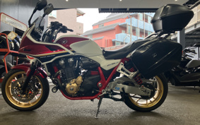 HONDA CB1300 SUPER  BOL DOR ABS 2021 SC54