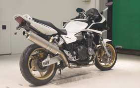 HONDA CB1300SB SUPER BOLDOR A 2010 SC54