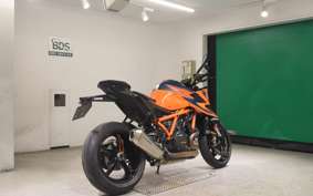 KTM 1290 SUPER DUKE R 2021