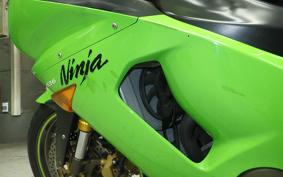 KAWASAKI NINJA ZX-6R 2005 ZX636C