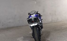 YAMAHA YZF-R1 RN20
