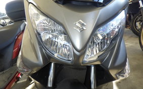 SUZUKI SKYWAVE 200 (Burgman 200)