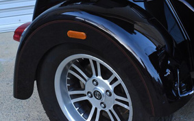 HARLEY FLHTCUTG TRIKE MAL