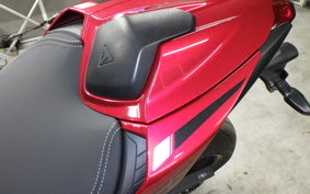 TRIUMPH STREET TRIPLE RS 2025