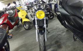 SUZUKI GSX250FX ZR250C