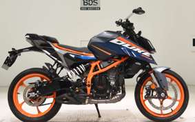 KTM 390 DUKE 2024