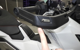 HONDA X-ADV 750 2025 RH21