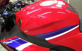 HONDA CBR600RR 2025 PC40