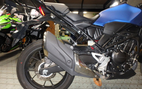 HONDA CB250R MC52
