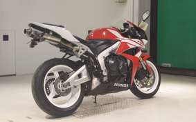 HONDA CBR600RR GEN 3 PC40