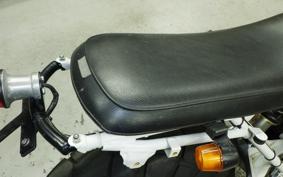 YAMAHA TW225 DG09J