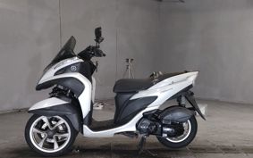 YAMAHA TRICITY 125 SE82J