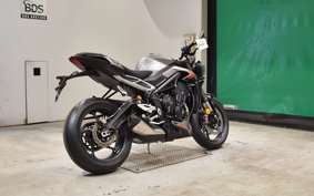 TRIUMPH STREET TRIPLE RS 2026