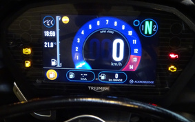 TRIUMPH  TRIUMPH  STREET  TRIPLE RS 2018 HDA464