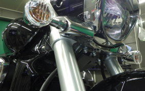 SUZUKI BOULEVARD M109R 2011