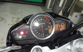 SUZUKI GSR250 2012
