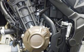 HONDA CB650R E-Clutch 2026 RH17
