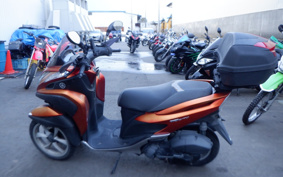 YAMAHA TRICITY 125 SE82J